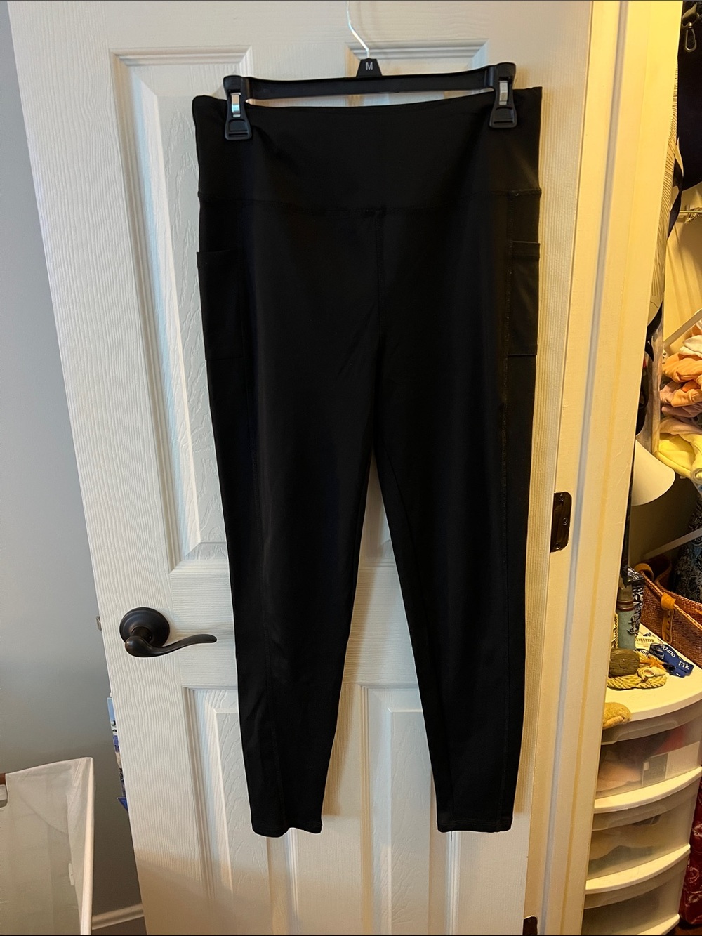 High-Rise Black Leggings with Side Phone Pockets
